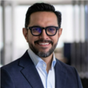 Image of Roberto Mendoza