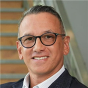 Image of Luis Abad